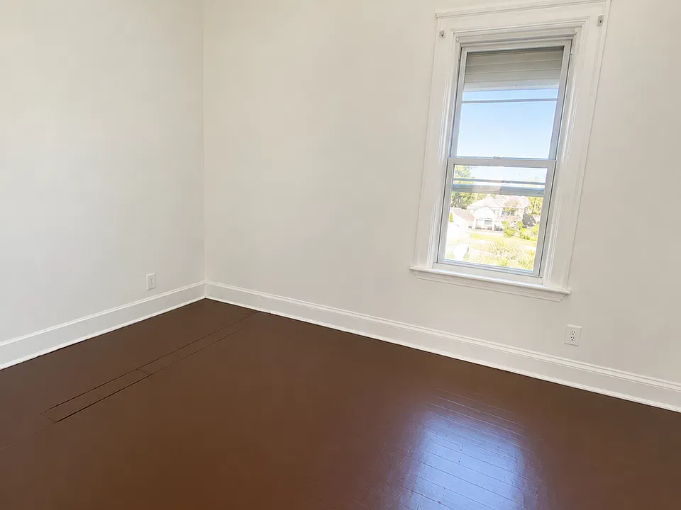 53 Kehr St #2F