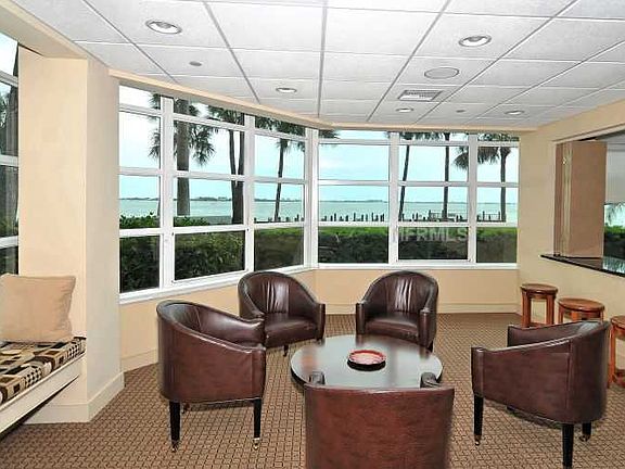 5th image of 988 Blvd Of The Arts APT 917