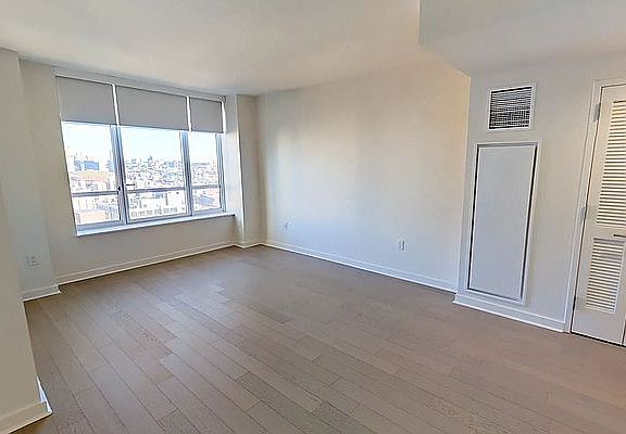 4th image of 45 Hoyt St #23A