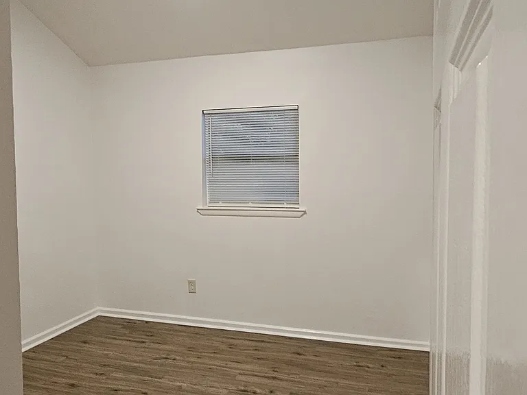 285 Hickory Rd #1 — Photo 3