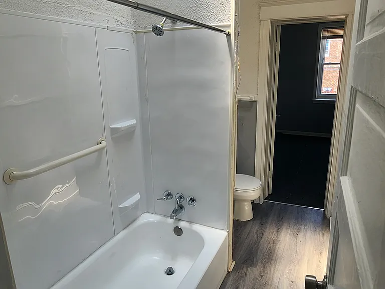 2528 Robb St — Photo 13