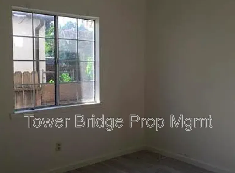 2701 San Fernando Way #2 — Photo 4