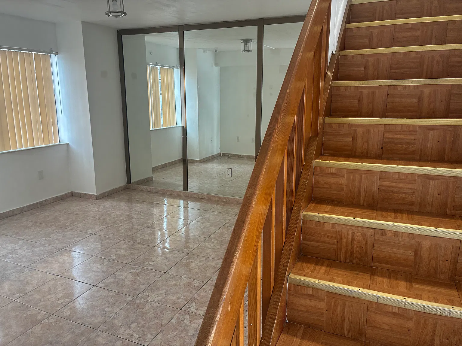 2 bed, 2.5 bath, 1000 sqft, $2,600 — Photo 3