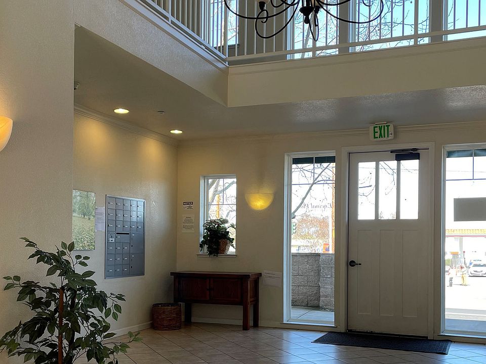 1st image of 604 S Fair Oaks Ave #202