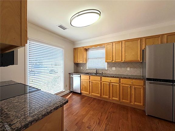 4th image of 1225 Whitlock Ridge Dr SW