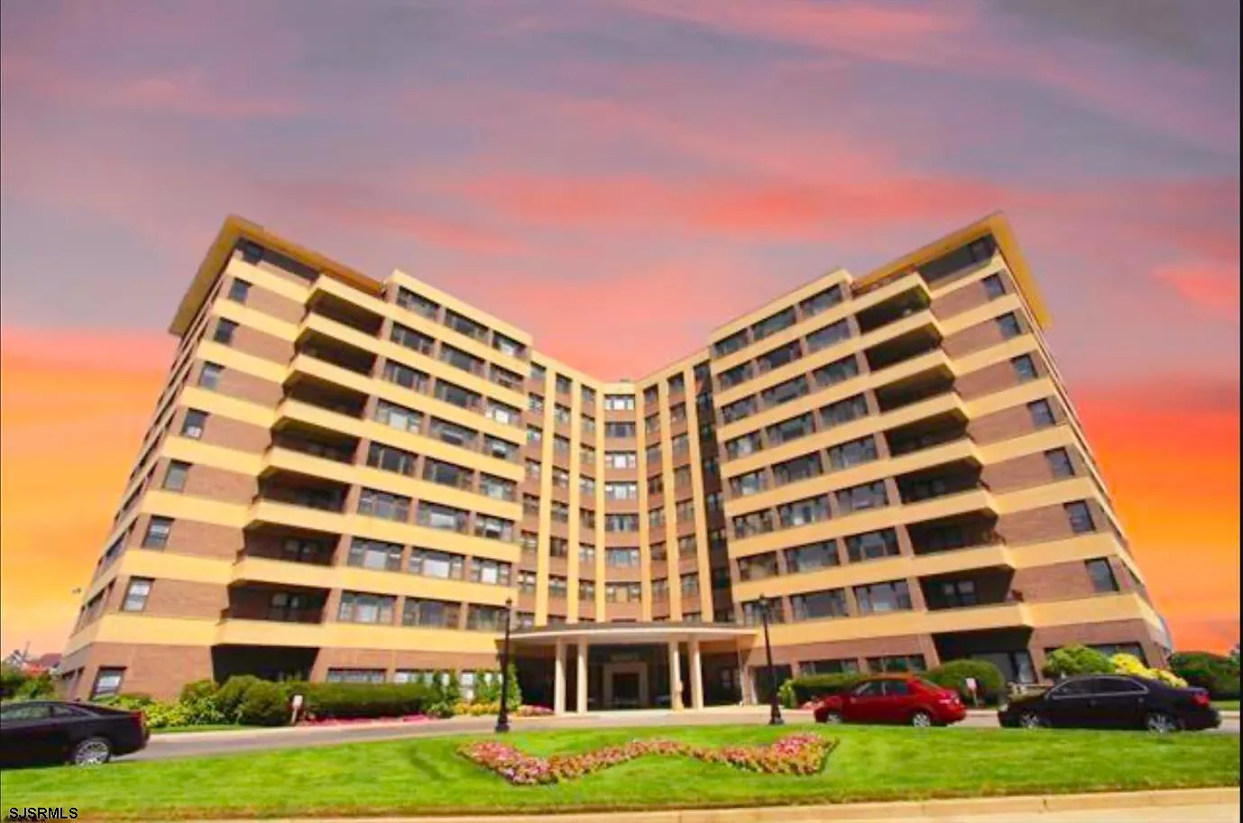 1 bed, 1.0 bath, $1,975 — Photo 1