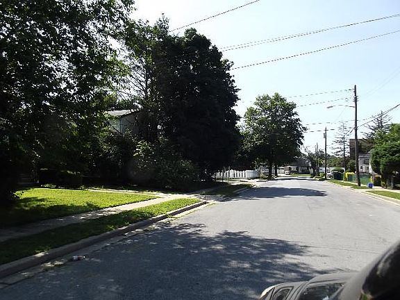 5th image of 15 Scherer Pl