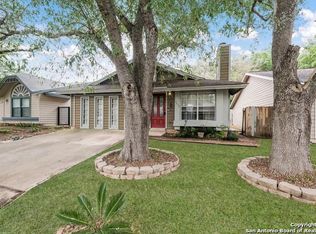 3932 Chimney Springs Dr, San Antonio, TX 78247