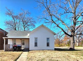 822 N Holden St, Warrensburg, MO 64093