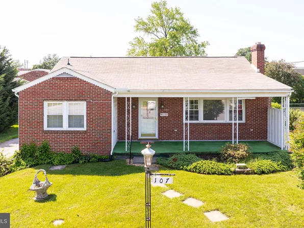 107 W 6th Ave, Ranson, WV 25438
