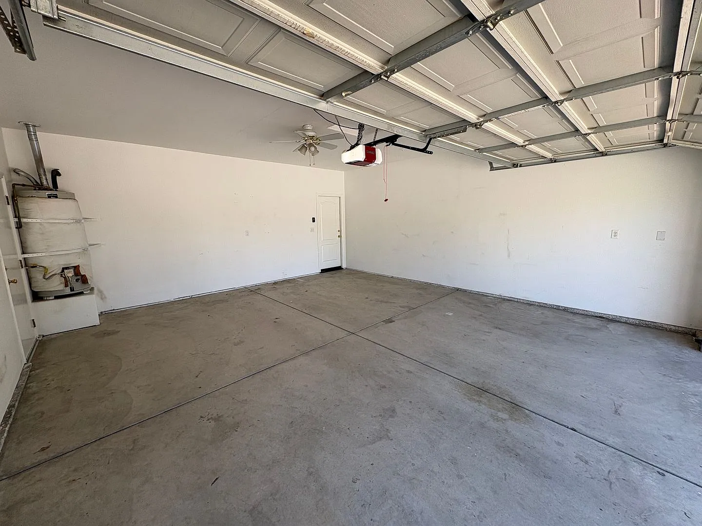 NW Visalia Corner lot Home Available Now! — Photo 4