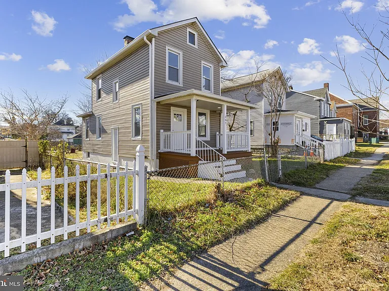 507 Washburn Ave — Photo 20