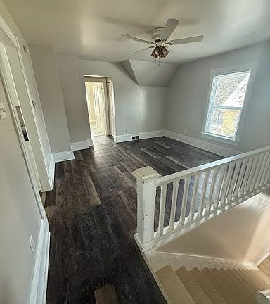 5th image of 2410A Erie Ave