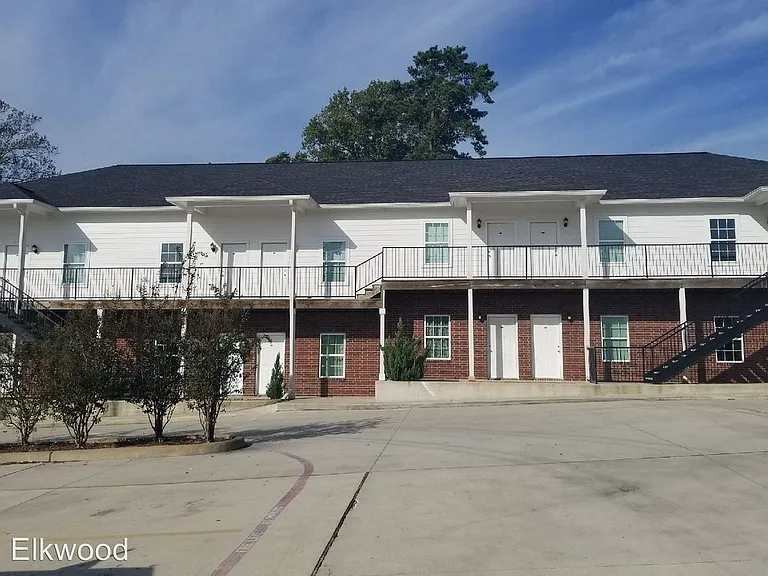 500 Vicki Dr — Photo 3