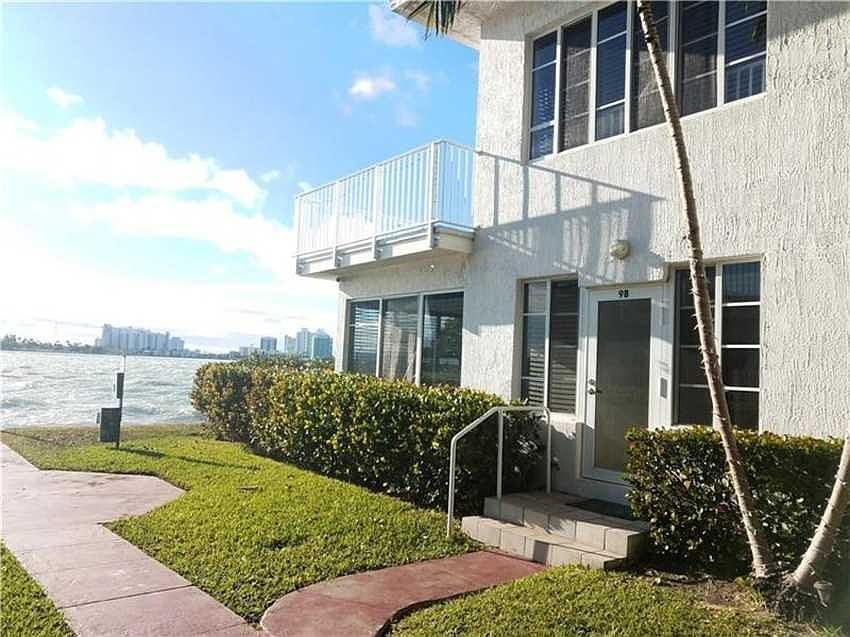 1st image of 2180 Bay Dr