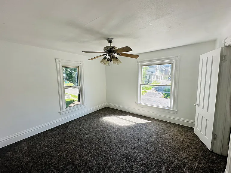 436 S Hamilton St — Photo 15