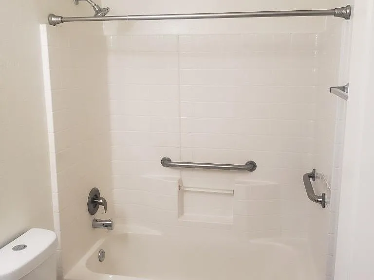 403 N Sunshine Blvd #C — Photo 10