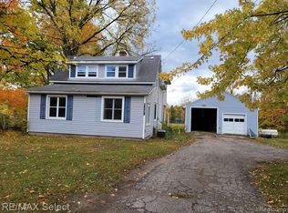 6556 River Rd, Flushing, MI 48433