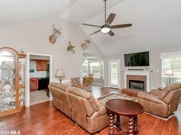 2nd image of 9551 Homestead Dr S #34