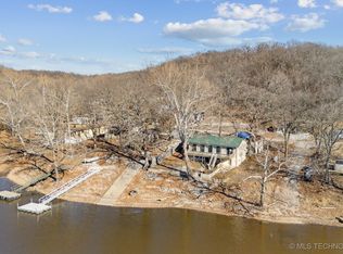 17501 S 637th Rd, Wyandotte, OK 74370