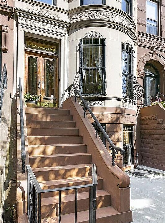 1st image of 393 Sterling Pl