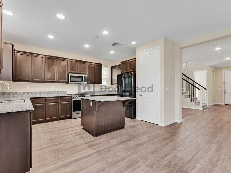 4672 Contralto Dr — Photo 17
