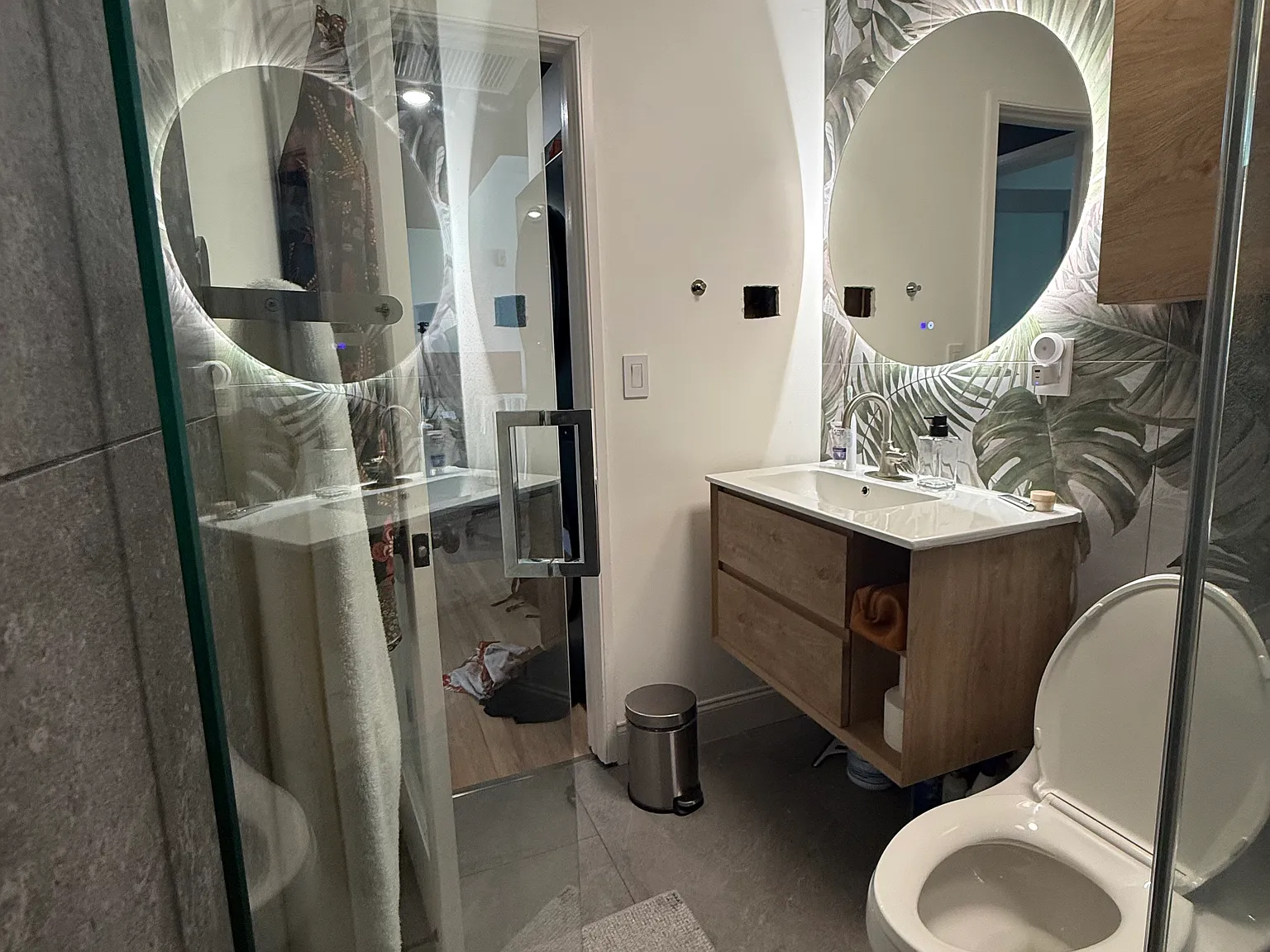 1 bed, 734 sqft, $2,850 — Photo 2