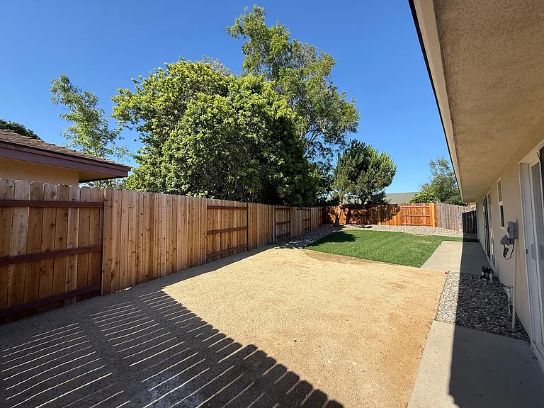 1120 Village Dr — Photo 67