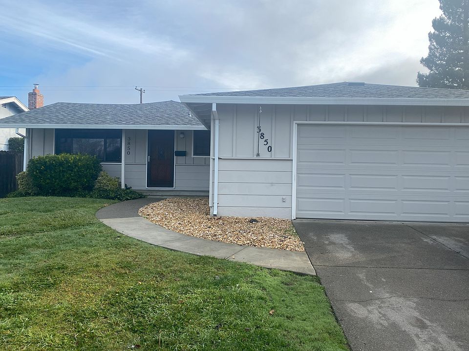 1st image of 3850 Yosemite St