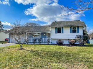 128 Camelot Dr, Horseheads, NY 14845