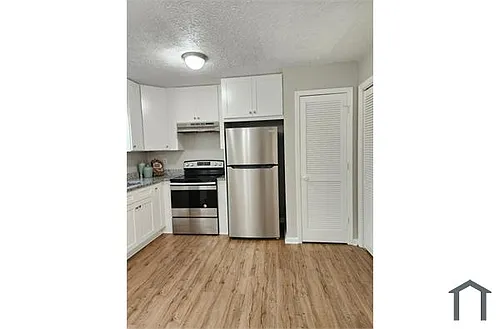 3050 Parkside Ct #3050 Photo 1
