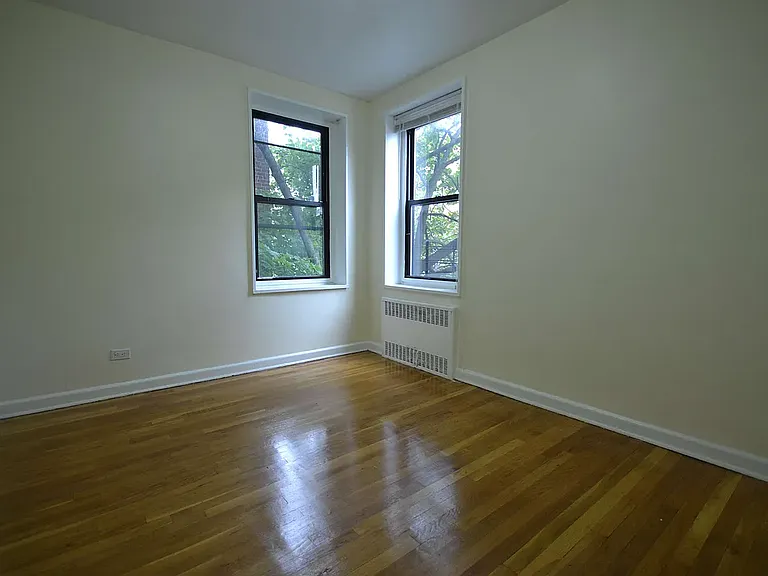 3415 Parsons Blvd #4M — Photo 4