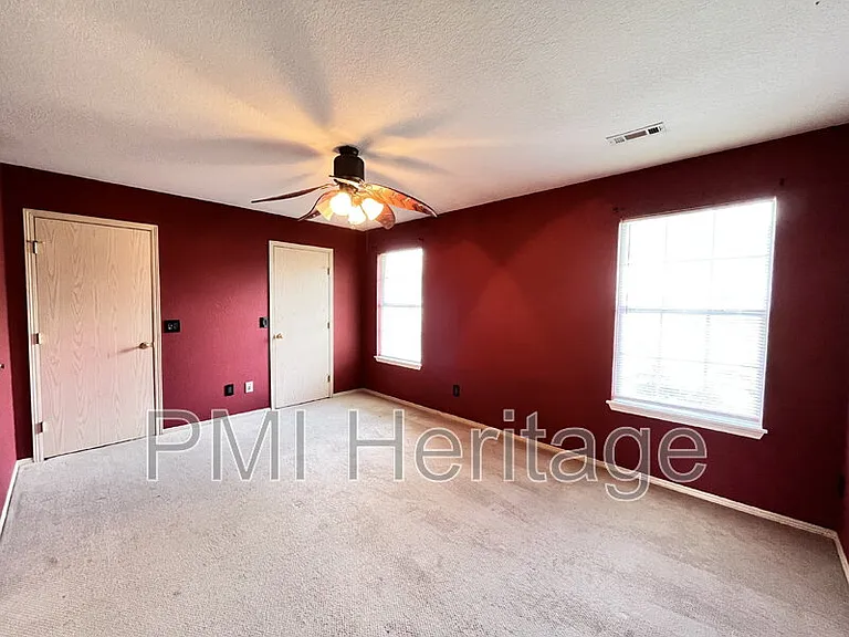 886 N Daisy Ln — Photo 9