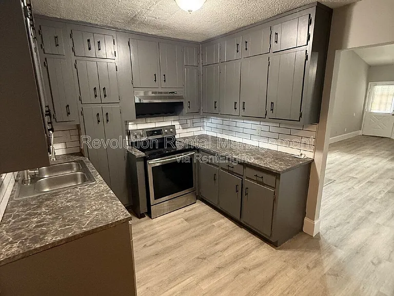1158 Pinedale Cir NW — Photo 4