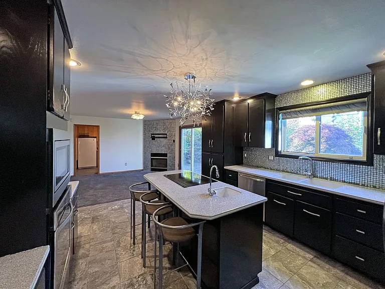 7512 Leif Ericson Dr — Photo 27