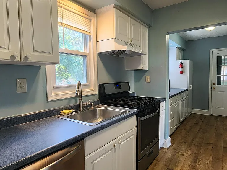 8016 Old Georgetown Rd — Photo 5