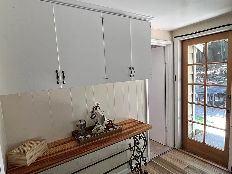 689 Knoll Dr — Photo 6