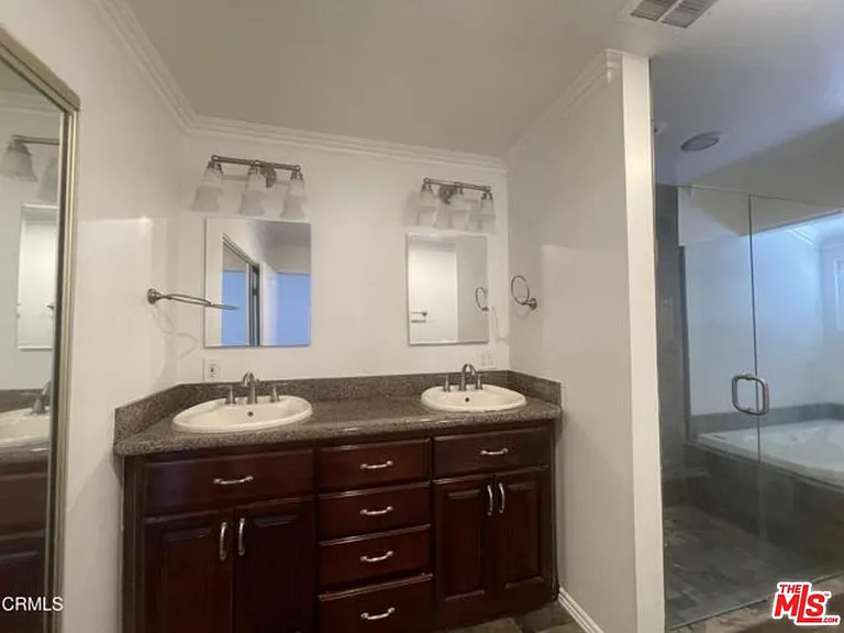 1024 Laguna Ter — Photo 28