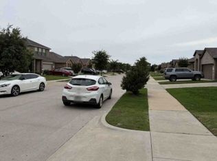 300 Lemon Mint Ln, Denton, TX 76210