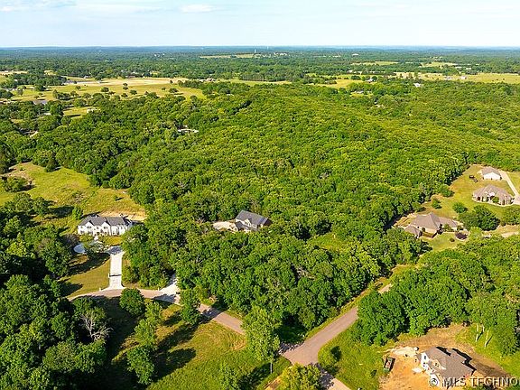 5th image of County Road 1557