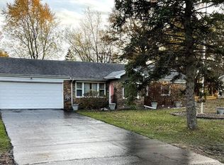 2802 Linda Rd, Valparaiso, IN 46383