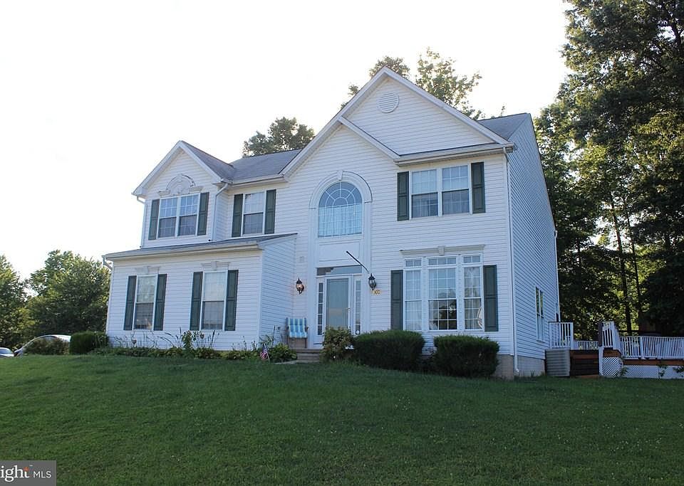 1st image of 300 Kendrick Dr