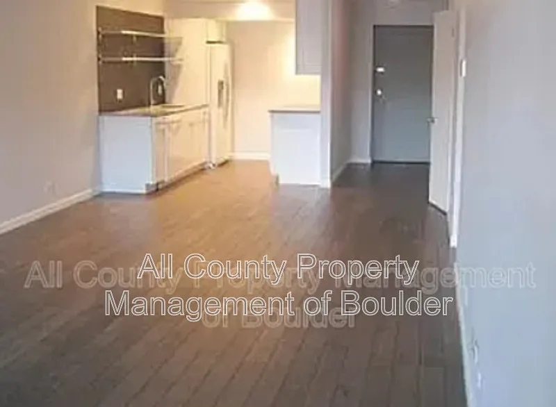 1 bed, 1.0 bath, 763 sqft, $1,795 — Photo 2