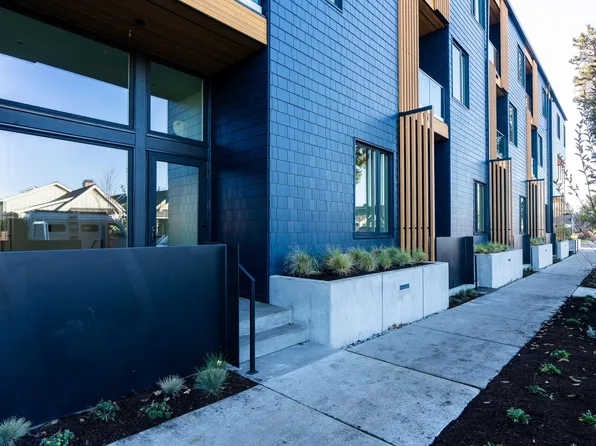 2745 NW Ordway Ave Unit 308, Bend, OR 97703