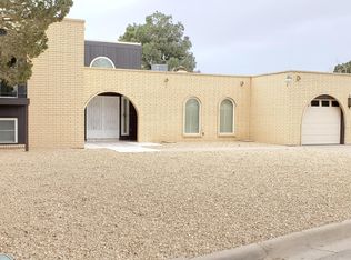 19007 Carson Dr, Horizon City, TX 79928