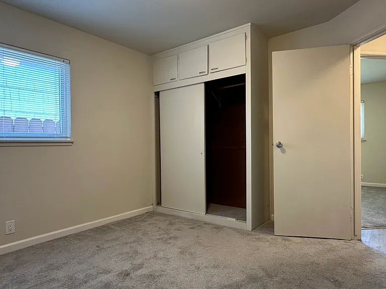 19635 Forest Ave — Photo 8