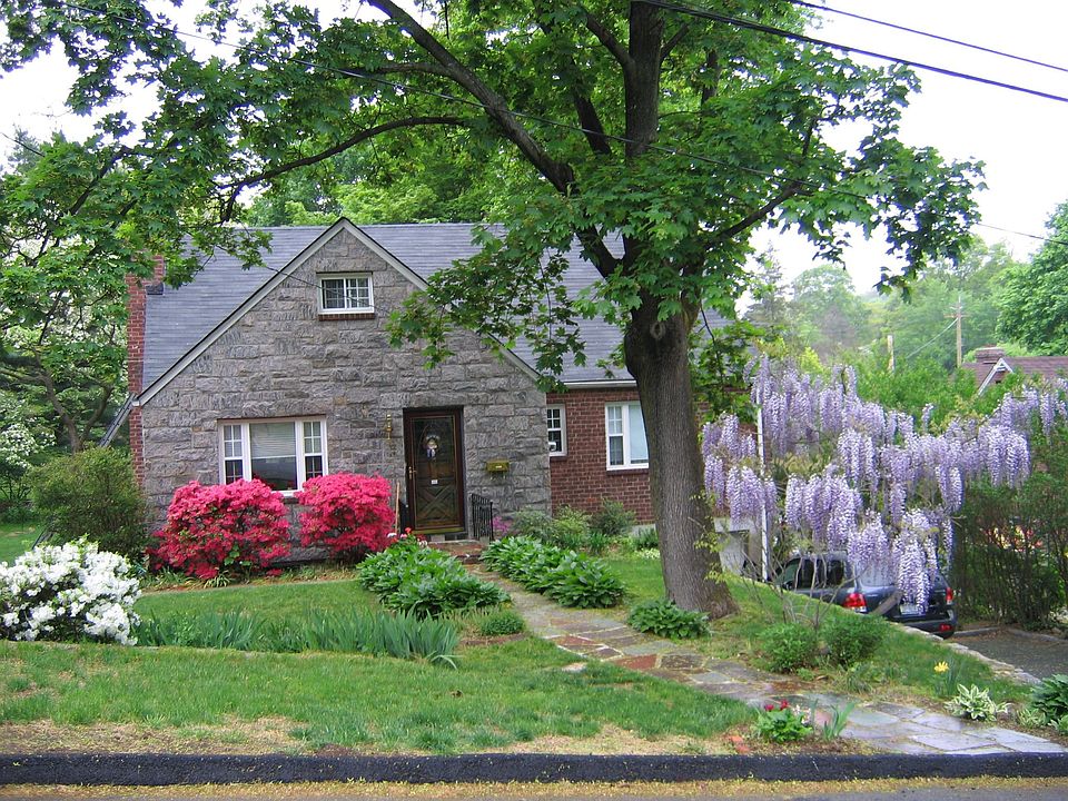1st image of 12 Bellevue Ave