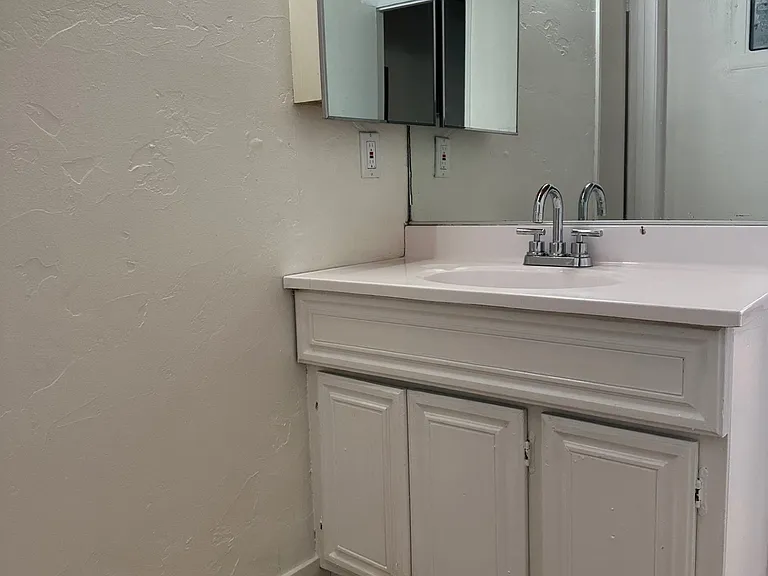 6868 Laurel Canyon Blvd #5 — Photo 6