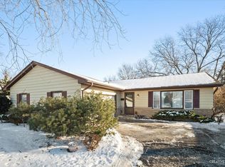 585 N Randall Rd, Aurora, IL 60506