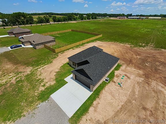 2nd image of 18040 S Vaughn Rd